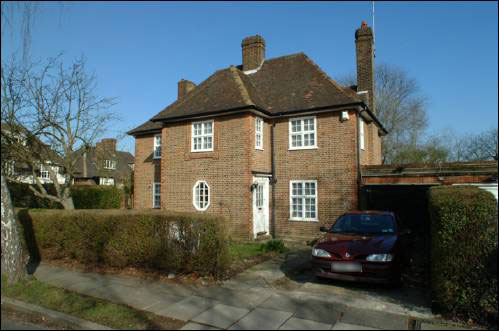 28 Thornton Way